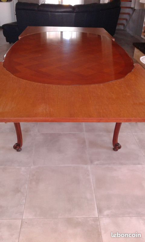 Table de salle à manger en merisier massif (image 2)