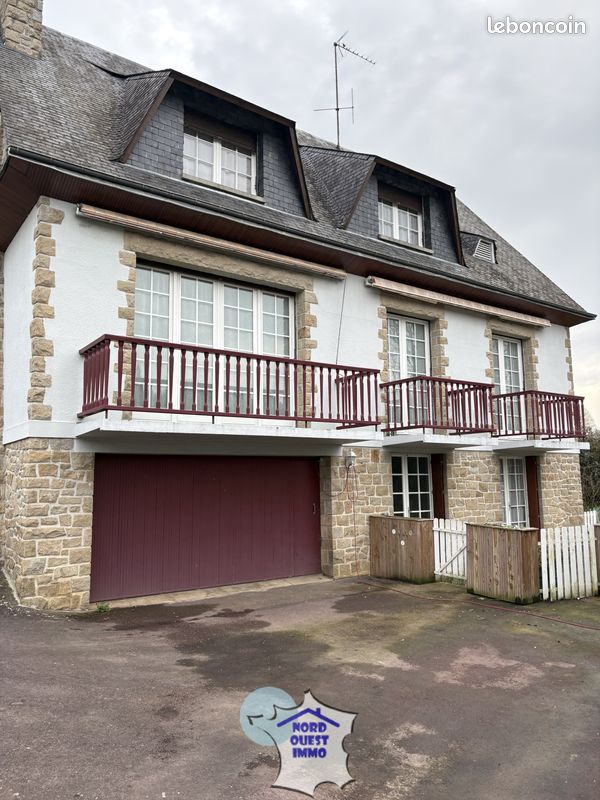Maison 5 pièces 171 m² · à Ambrières-les-Vallées · 171 m² · 211 000 €