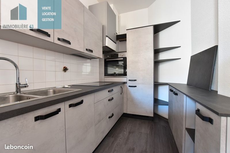 Appartement 4 pièces 84 m² · au Puy-en-Velay · 84 m² · 638 €/mois