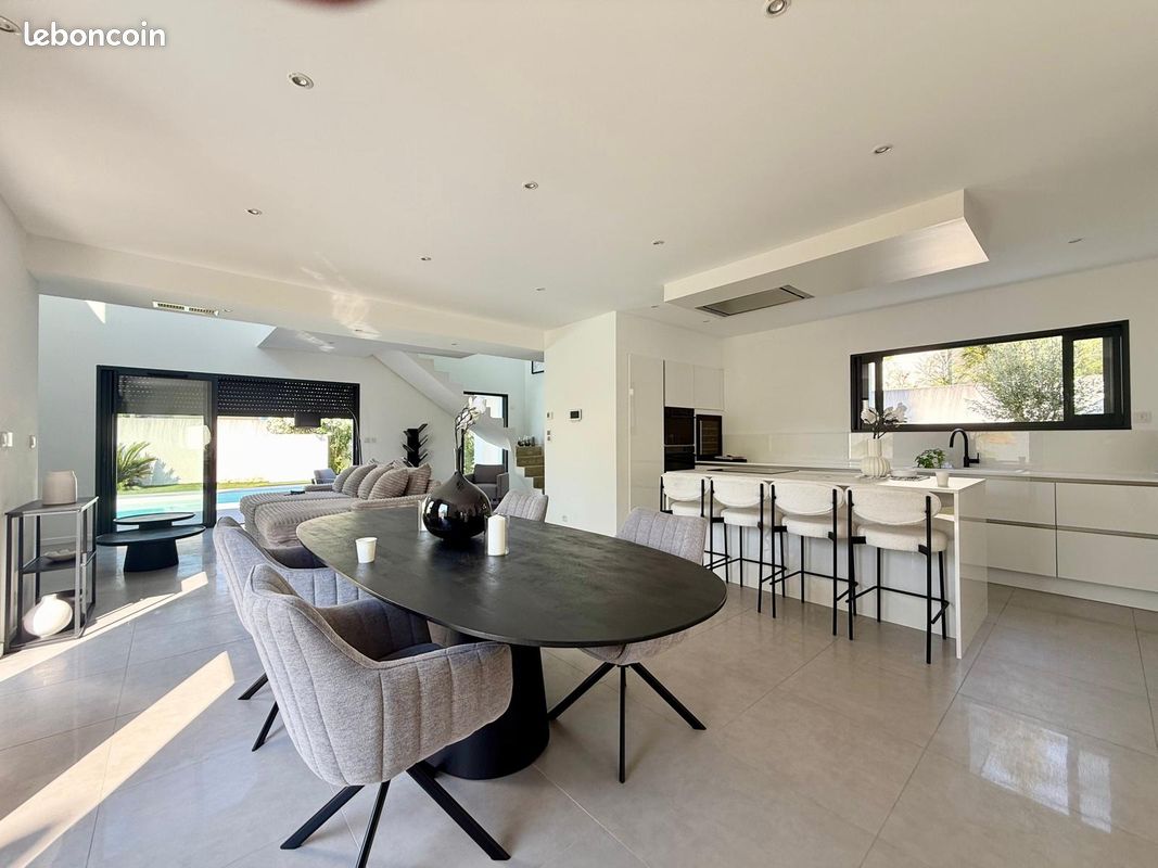 Maison 5 pièces 130 m² · à Carry-le-Rouet · 130 m² · 1 080 000 €