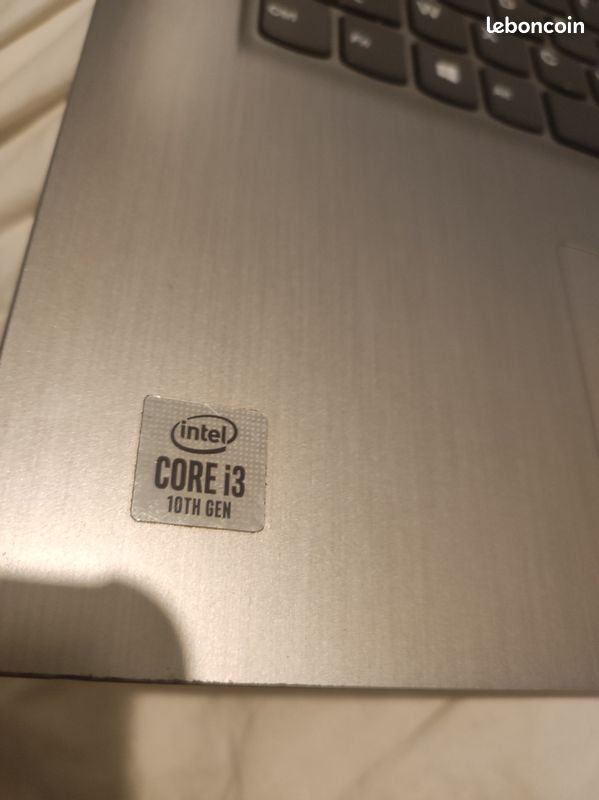 Lenovo I3 13,3" – Pour Pièces – Intel Core I3 7e Gén.