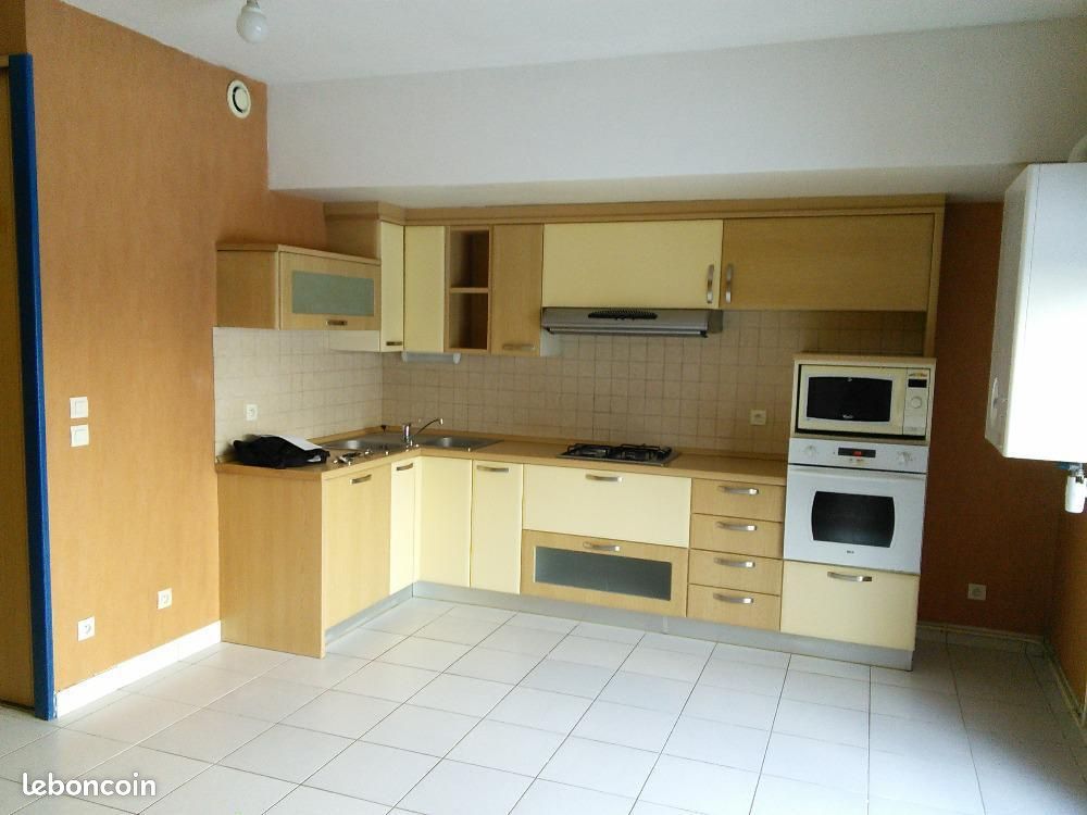 Appartement 4 pièces 106 m² · à Seyssins · 106 m² · 1 250 €/mois