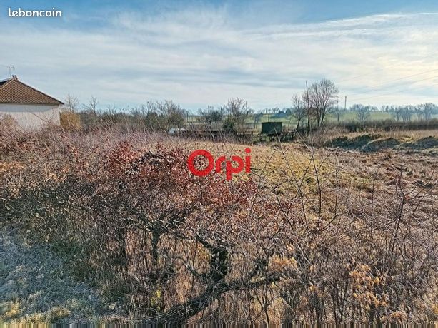 Terrain 2 440 m² Gouzon
