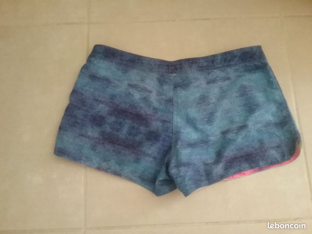 Short RIPCURL 36/38 TBE (image 3)