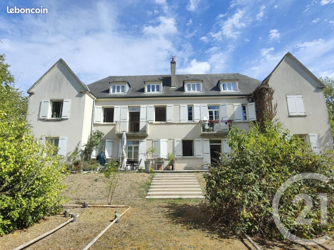 Appartement 4 pièces 101 m² · à Varennes-Vauzelles · 101 m² · 900 €/mois