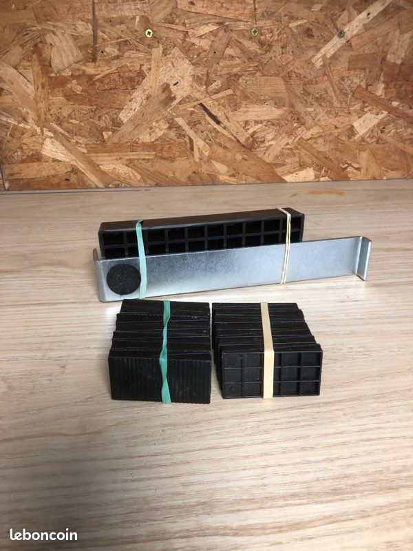 Cales pour pose de parquet (image 1)