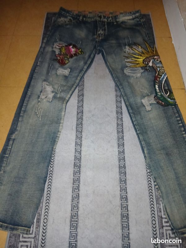 Jeans brodé cobra (image 1)