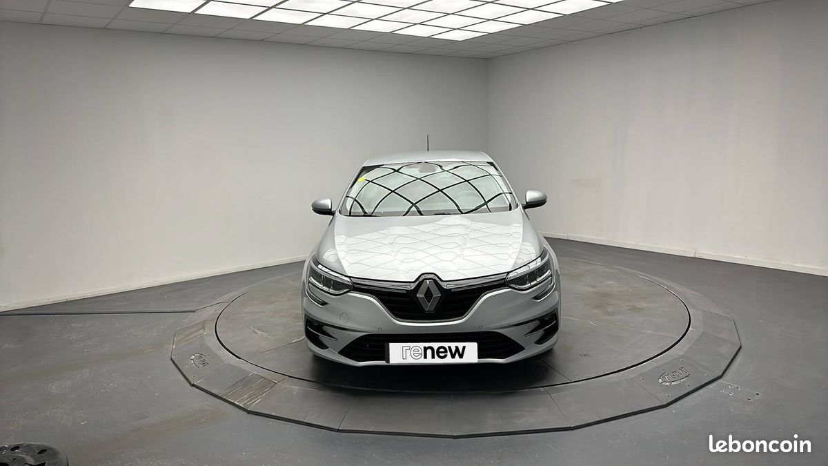 Renault megane iv berline blue dci 115 evolution (image 4)