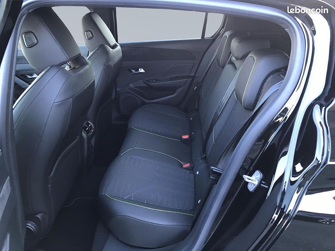 PEUGEOT 308 Hybrid 145 e-DCS6 GT (image 28)