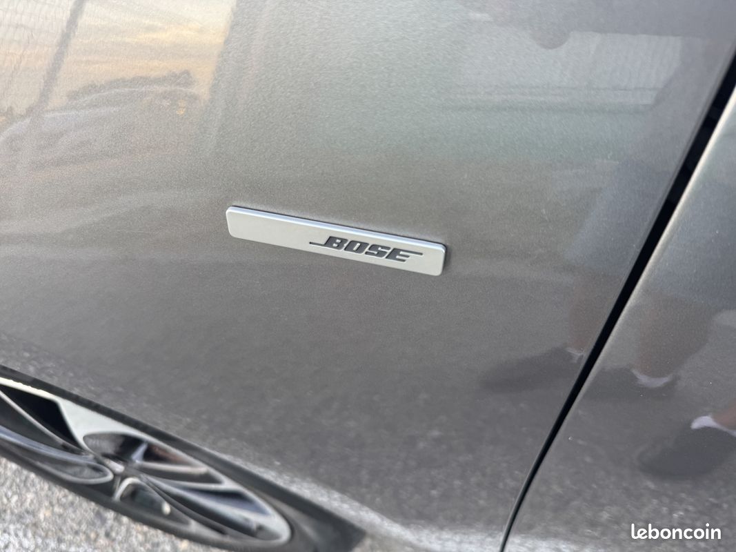 Renault SCENIC III 1.5 DCI 110CH BOSE 2015 EDC (image 26)