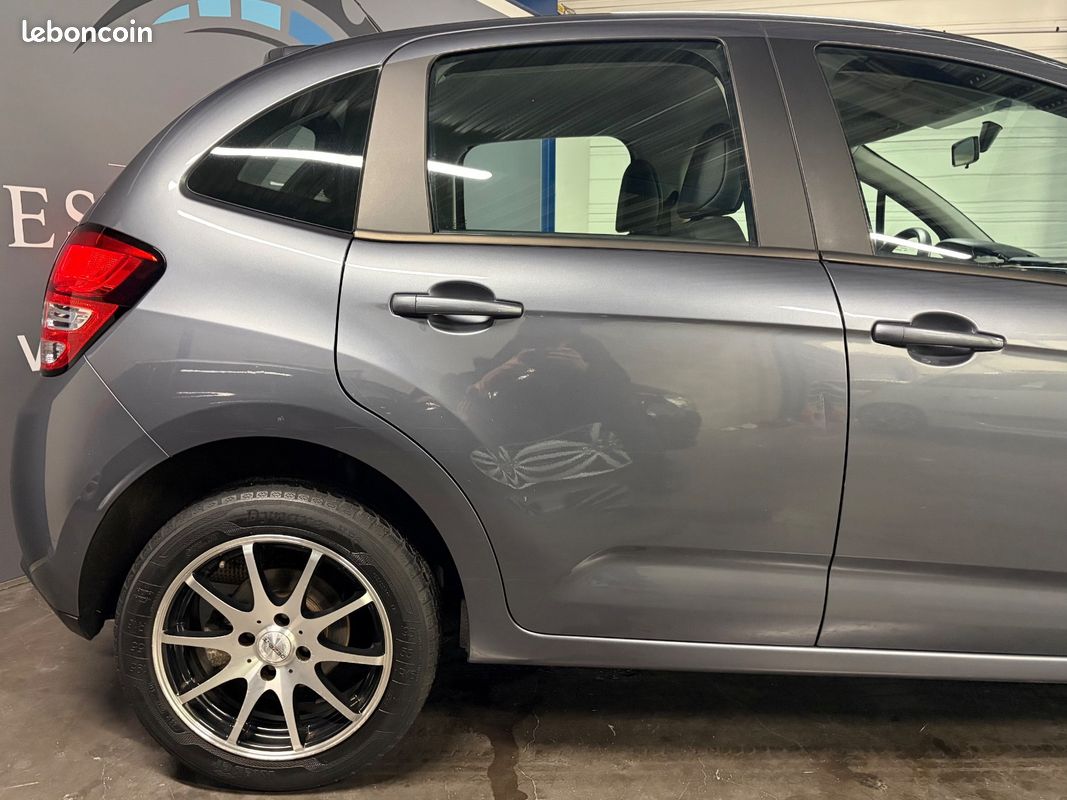 Citroën C3 1.6 HDi 92 Tendance confort (image 20)
