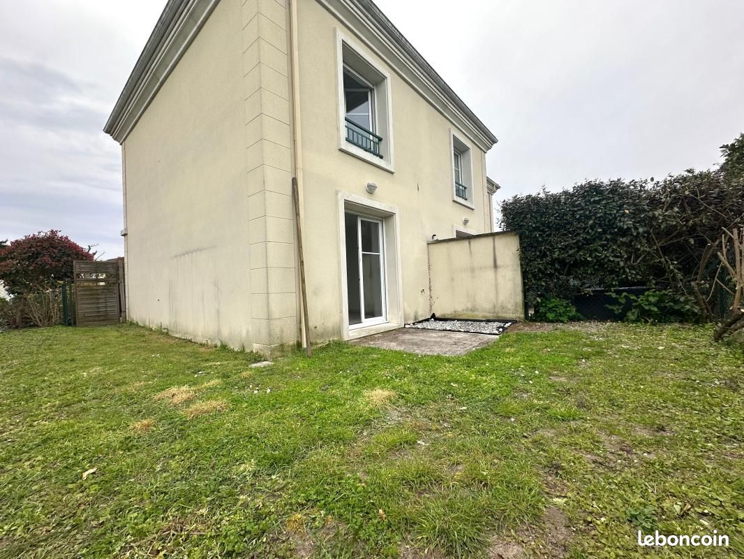 Maison 2 pièces 47 m² · à Toulenne · 47 m² · 605 €