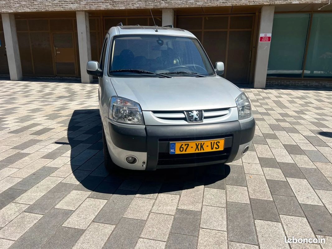 Peugeot partner tres faible kilometrage 1ere main parfait etat (image 1)