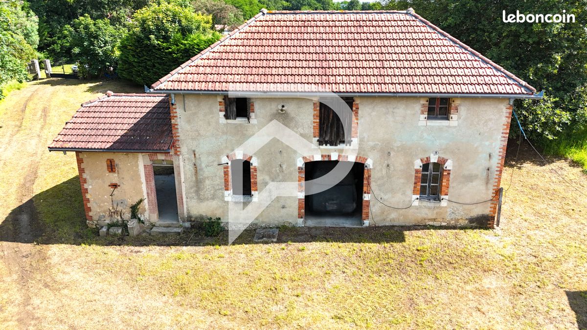 Propriété 10 pièces 293 m² (image 2)