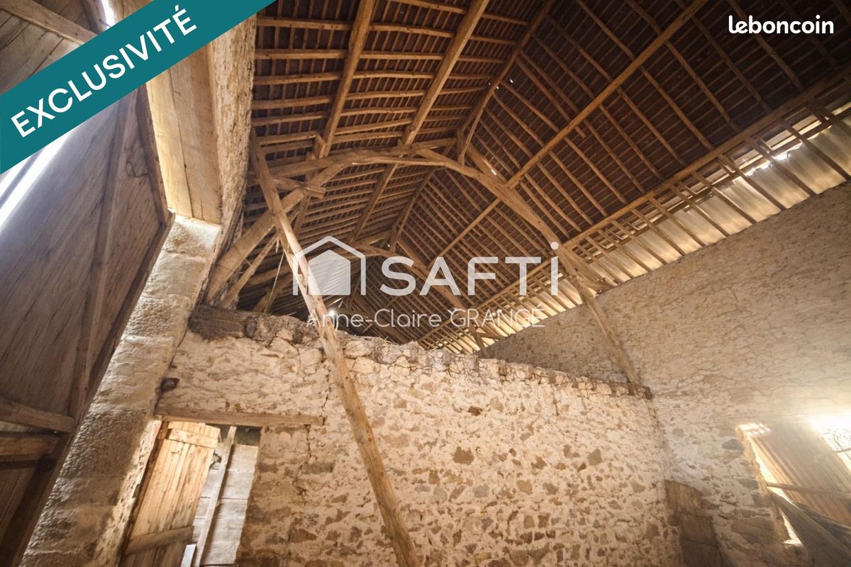 Maison 2 pièces 400 m² · à Neuvillette-en-Charnie · 400 m² · 59 000 €