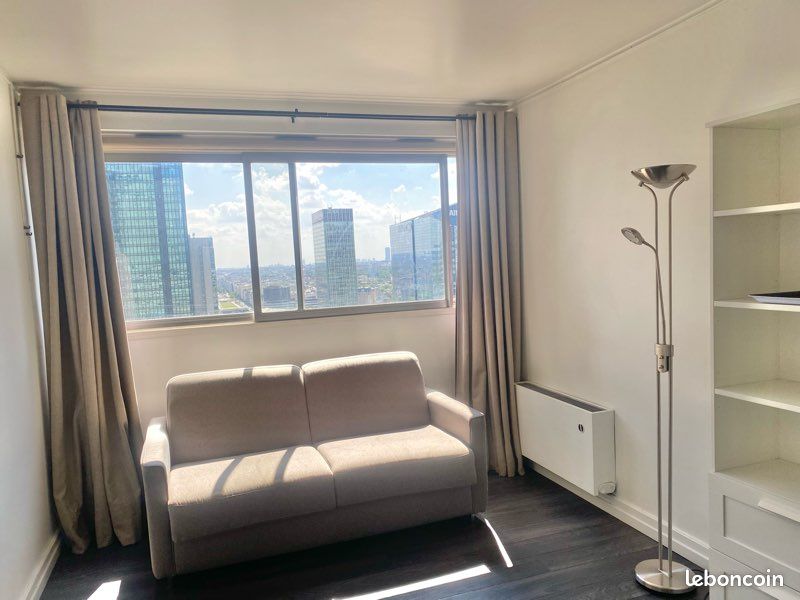 Appartement 1 pièce 24 m² · à Courbevoie · 24 m² · 900 €