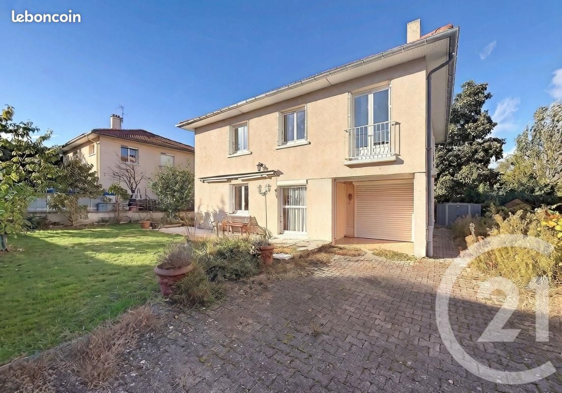 Maison 5 pièces 127 m² · à Cournon-d'Auvergne · 127 m² · 230 000 €