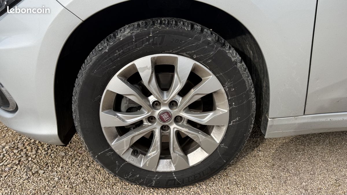 FIAT Tipo 1.6 MultiJet 120ch Easy S/S (image 18)