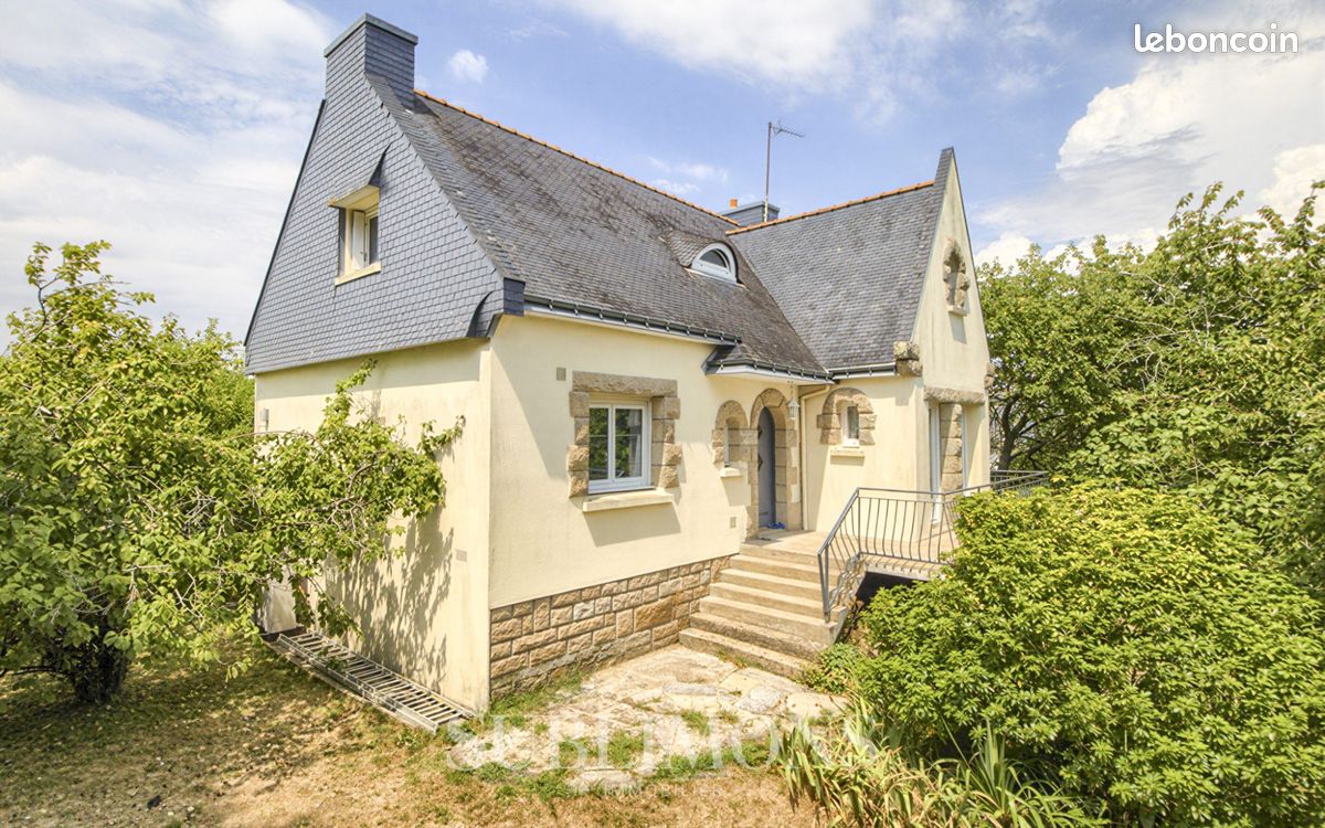Maison 5 pièces 105 m² · à Locmiquélic · 105 m² · 299 000 €