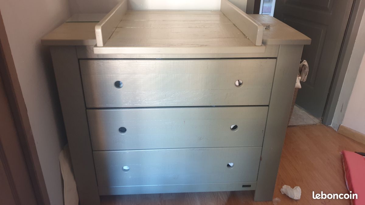 Lit + commode bébé (image 3)