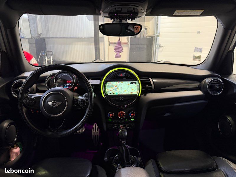 Mini cooper sd (f55) 2.0 d 170 ch cooper s bva6 2017 (version 5 portes) (image 5)