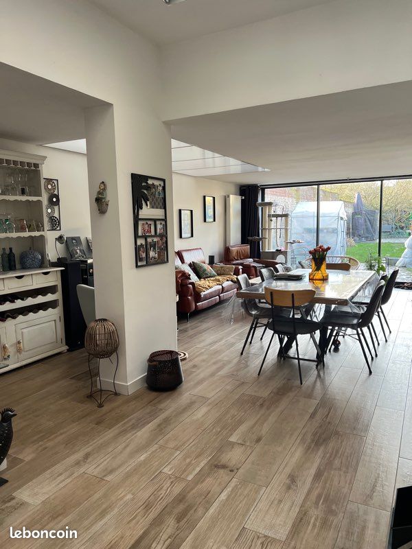 Maison 8 pièces 170 m² · à Lille · 170 m² · 360 000 €