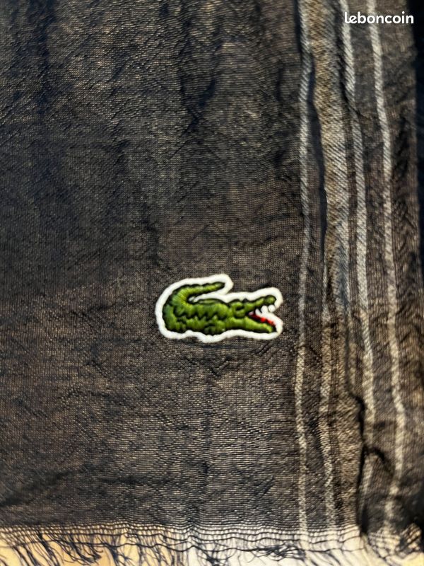 Foulard - Écharpe Lacoste (image 2)