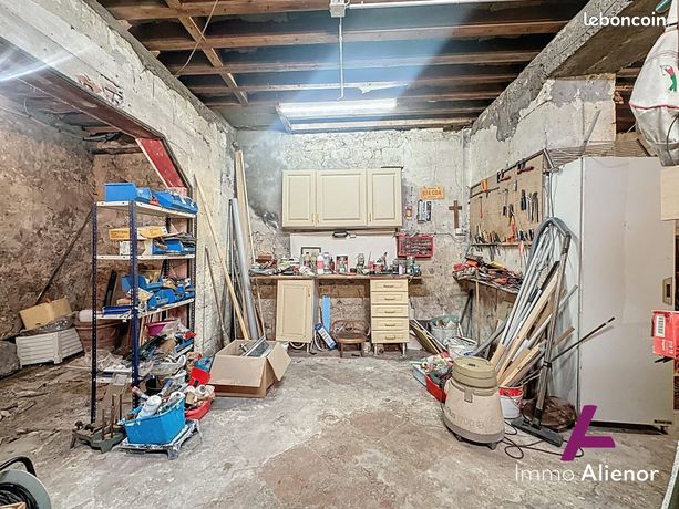 Maison 8 pièces 221 m² — 17