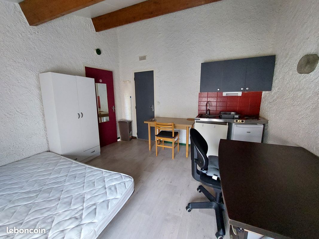 Studio meublé - Poitiers 86000 (image principale 0)