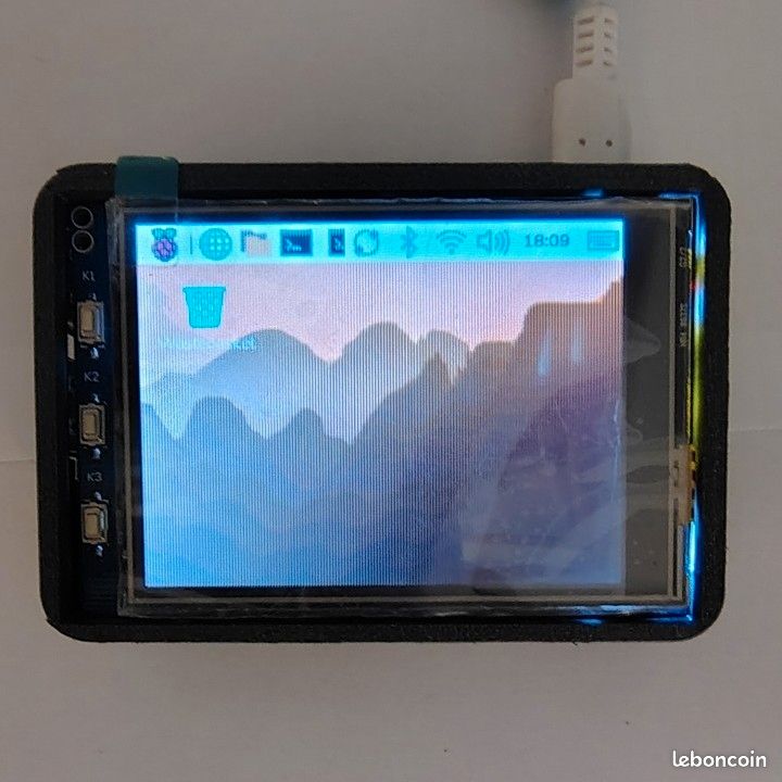 Raspberry pi 4 4Go Rev 1.5 - Écran 3.2" tactile - carte MicroSD 32Go - Alim officiel 3A - Boîtier (image 3)