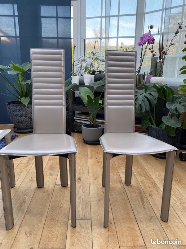 Lot de 8 Chaises de salle à manger en cuir (image 1)