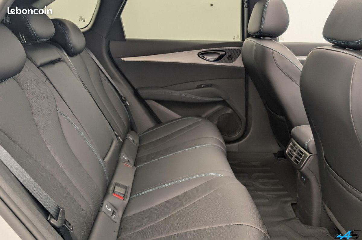 BYD Seal 6 Touring 1.5l DM-i 212ch PHEV Comfort (image 12)