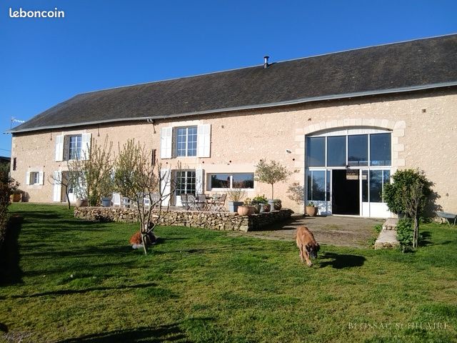 Maison 5 pièces 260 m² · à Sainte-Radégonde · 260 m² · 414 000 €