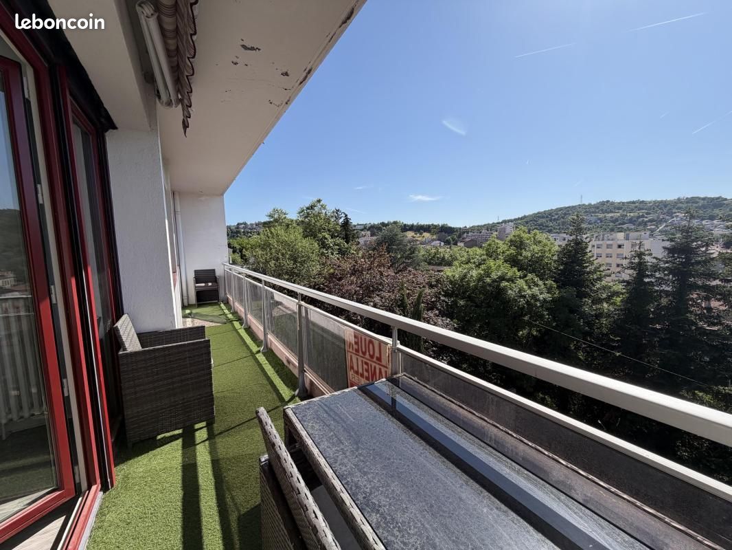 Appartement 4 pièces 83 m² · à Saint-Étienne · 83 m² · 630 €