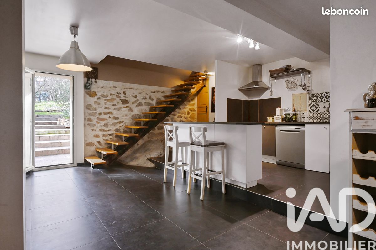 Maison 4 pièces 171 m² · à Plan-d'Aups-Sainte-Baume · 171 m² · 705 000 €