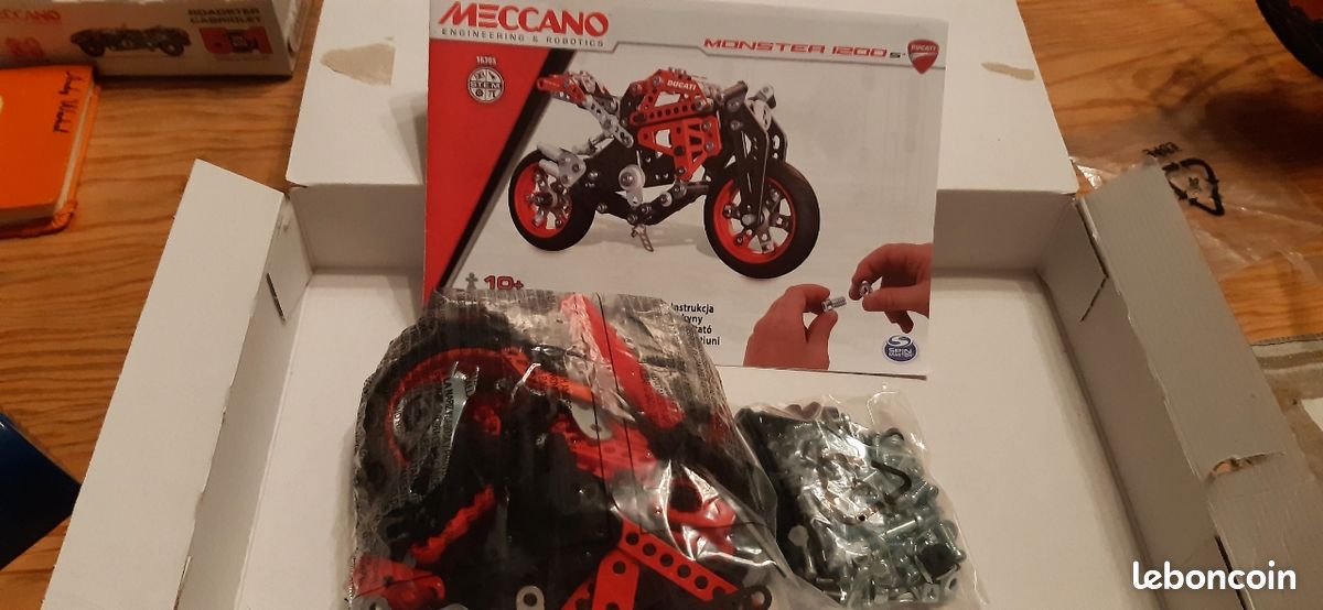 Meccano 16305 Monster 1200S (image 3)