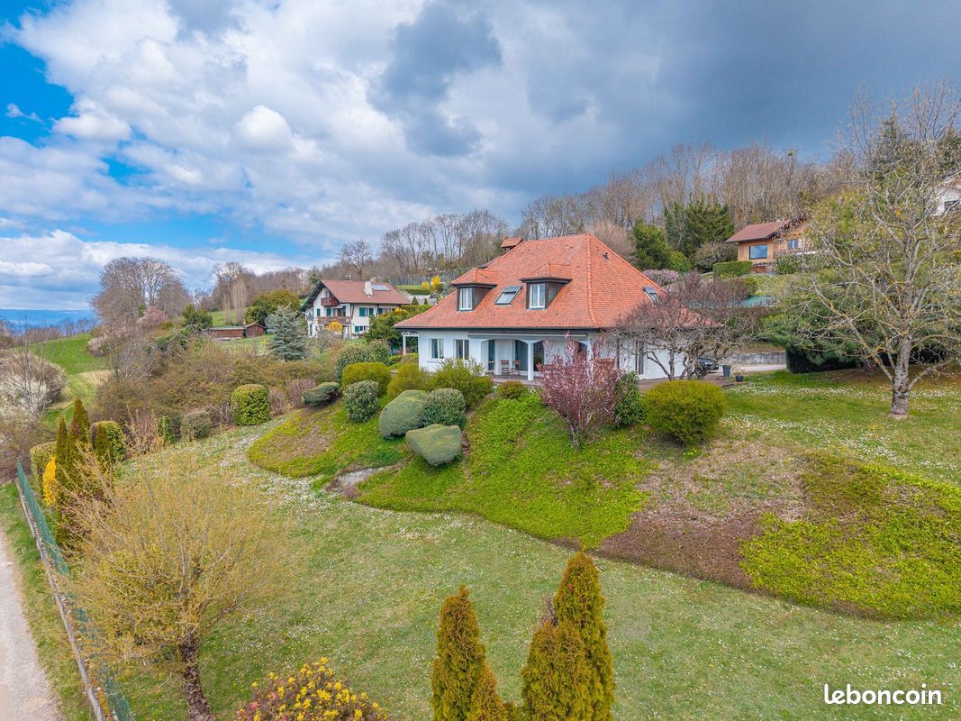 Maison 6 pièces 176 m² · à Cranves-Sales · 176 m² · 790 000 €