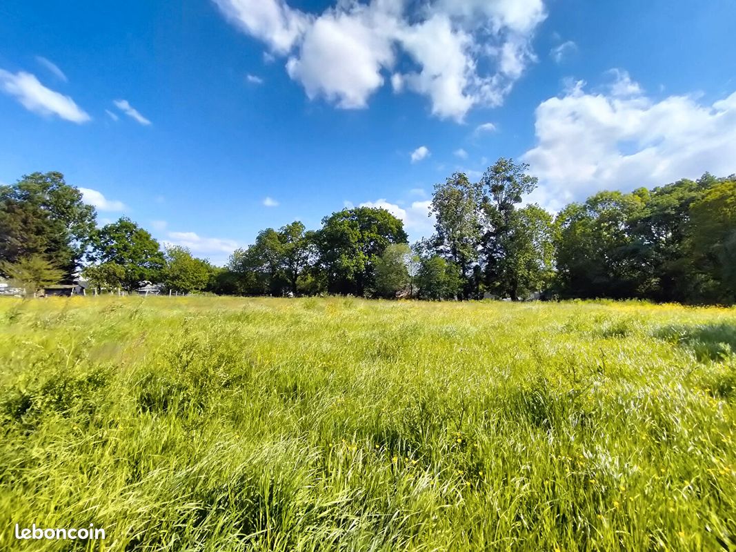 Terrain 885 m² · à Baguer-Pican · 885 m² · 70 800 €