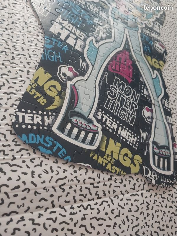Puzzle monster high lagoona blue 150 pieces original mattel complet grand format enfant (image 3)