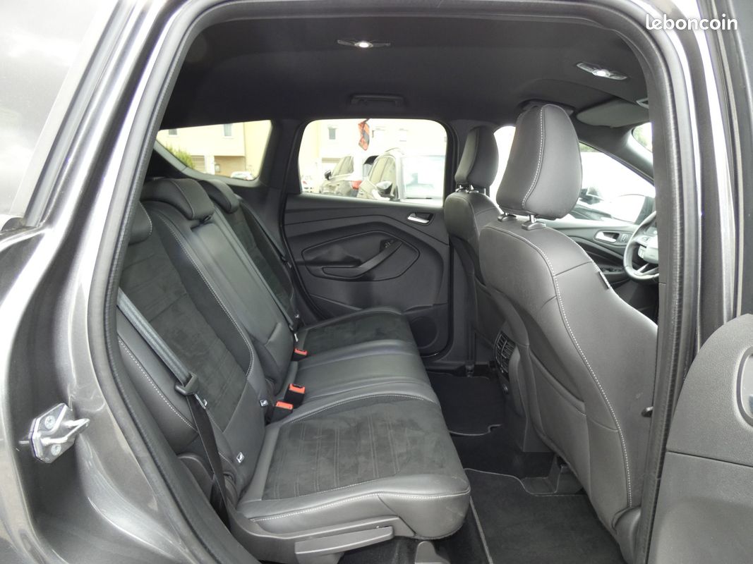 FORD KUGA 1.5 TDCi 120 4x2 Powershift ST-Line (Historique de factures d'entretien dispo) (image 13)