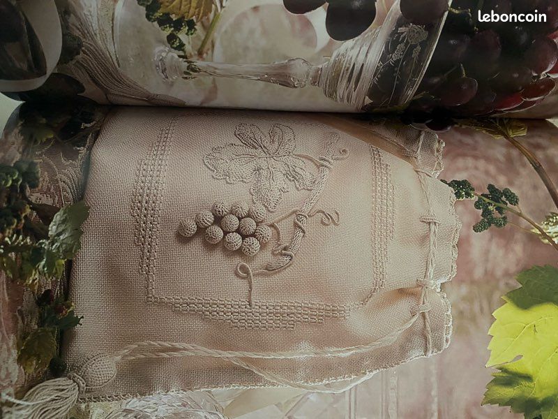Livre «les sacs brodés » (image 6)