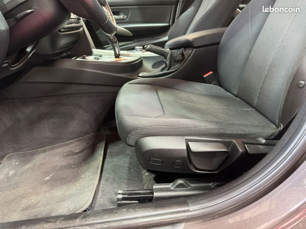 BMW Serie 3 318d Business BVA / Hayon Électrique / Radar de Stationnement (image 18)