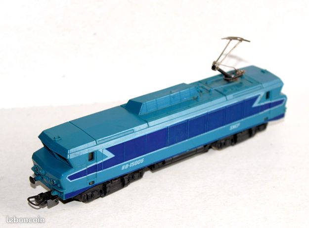 LIMA . Locomotive BB 25525 de la SNCF . HO