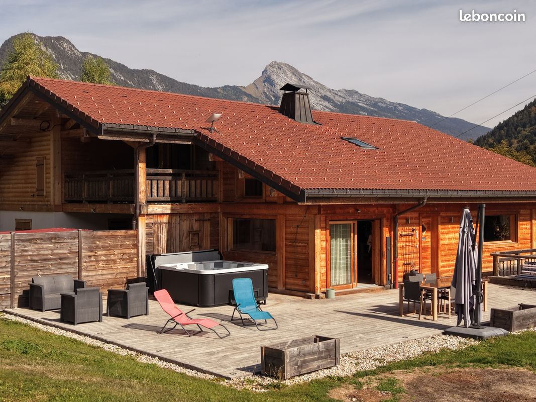 Appartement 7 pièces 231 m² · à Thônes · 231 m² · 998 000 €