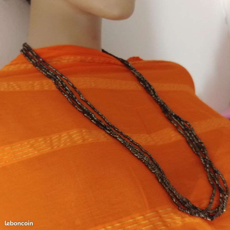 Collier Ancien En Perles De Rocaille Noires - 20 Rangs, Longueur 42 Cm, En Très Bon état