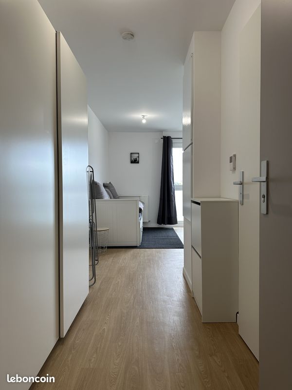 Appartement 1 pièce 25 m² · à Melun · 25 m² · 650 €