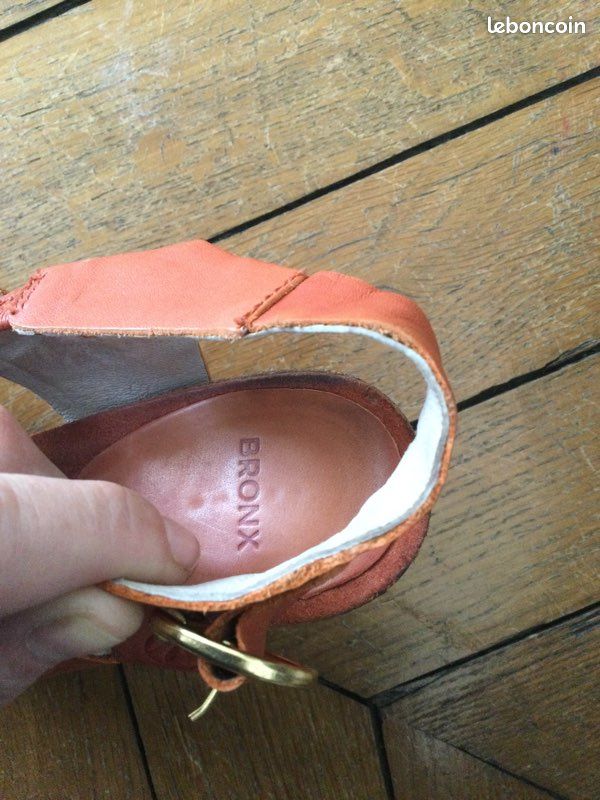 Chaussures ouvertes à talon (image 7)