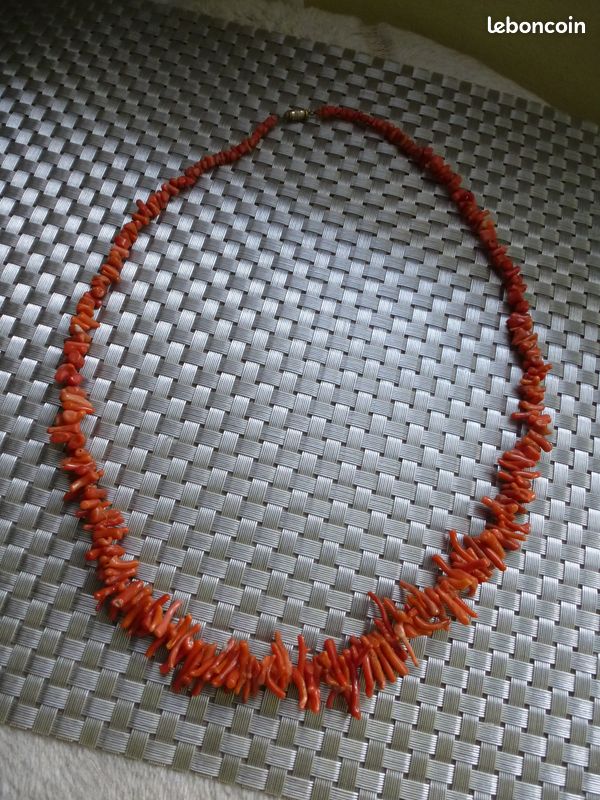 Collier Ancien En Pierre - Longueur 62 Cm, Pièce Unique Vintage
