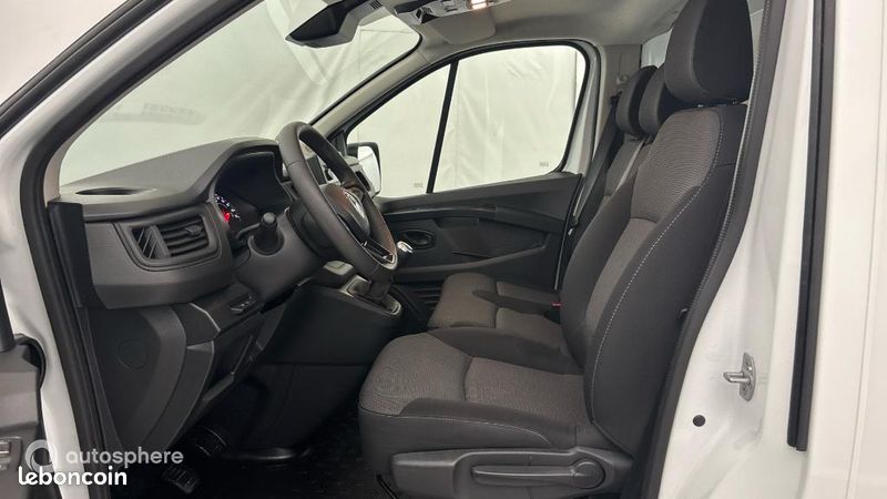 Renault Trafic Véhicule utilitaire ou Société L1H1 3T 2.0 Blue dCi 130ch Confort E6E (image 16)