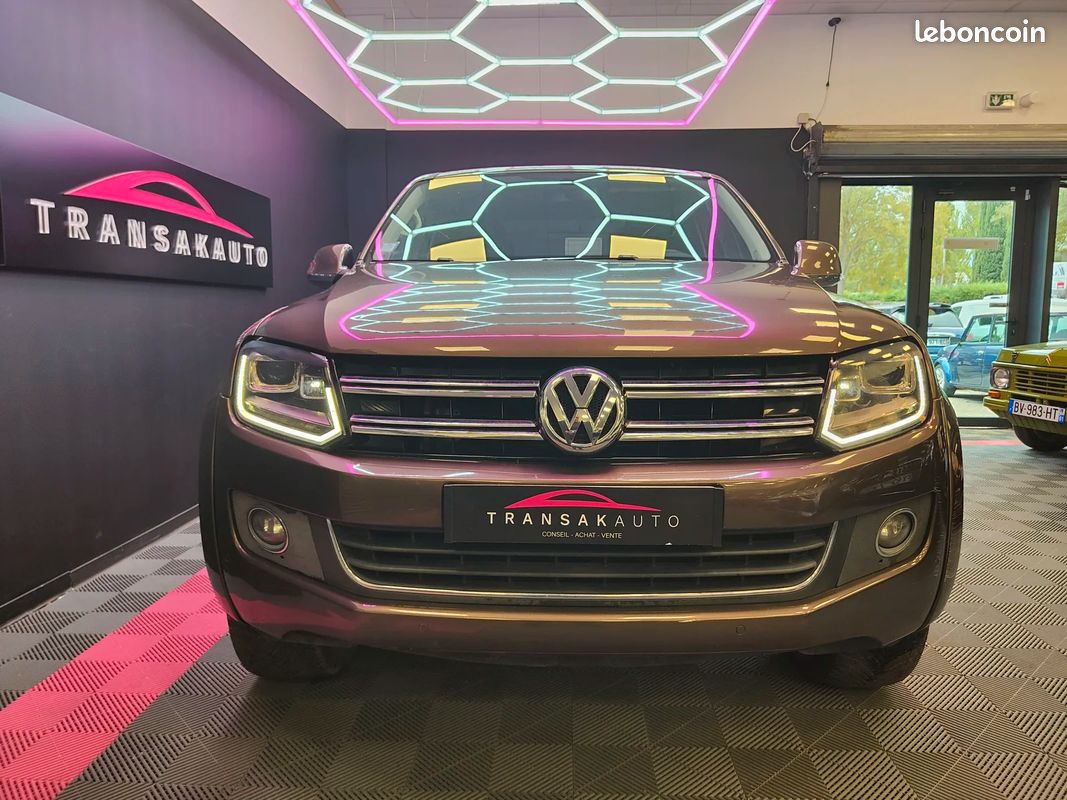 VOLKSWAGEN AMAROK HIGHLINE Double Cabine 2.0 BiTDi 180cv 4Motion - Historique d'entretien - Caméra - Attelage - Sièges chauffants en cuir - (image 3)